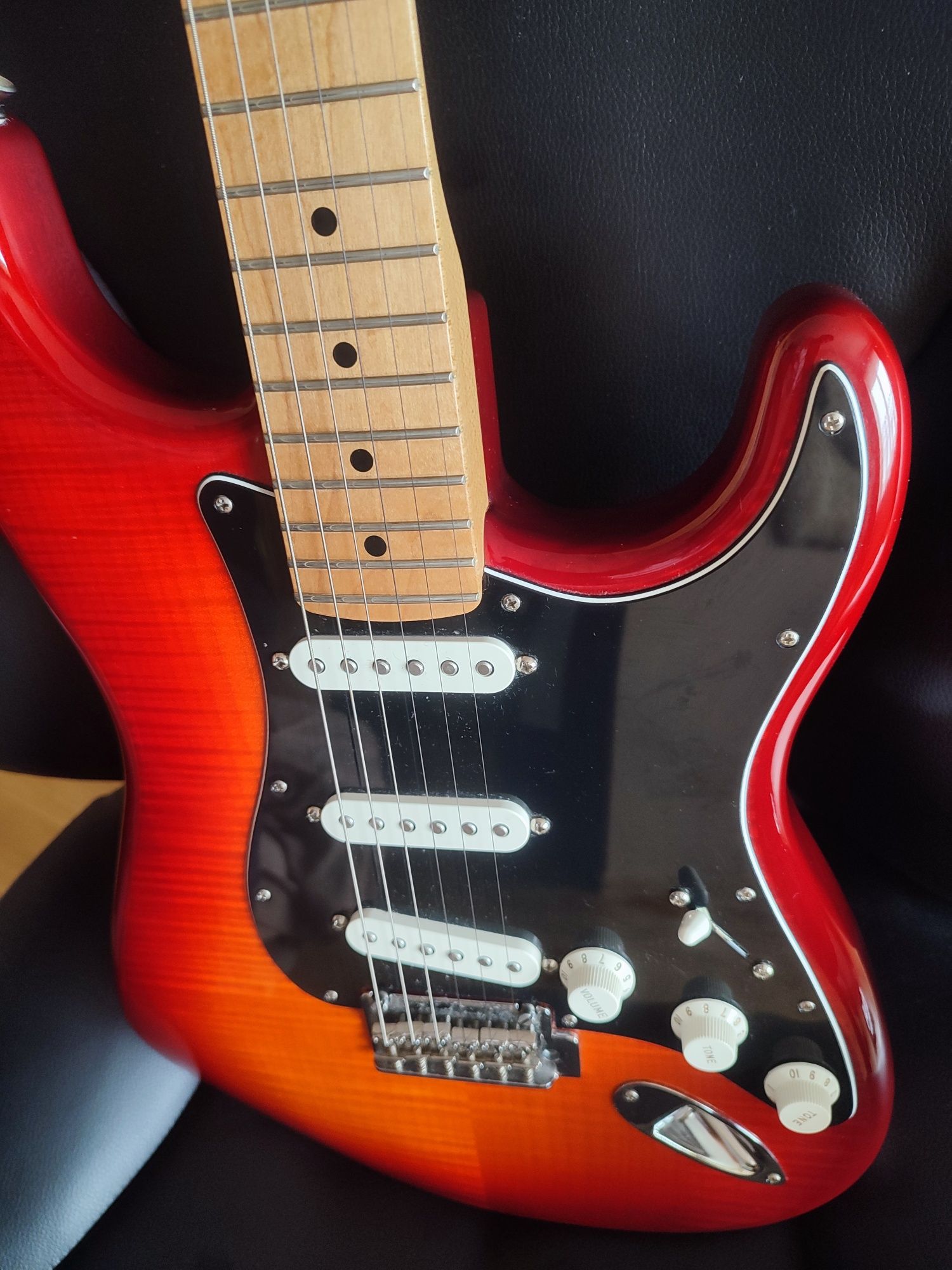 Fender stratocaster player plus top mn