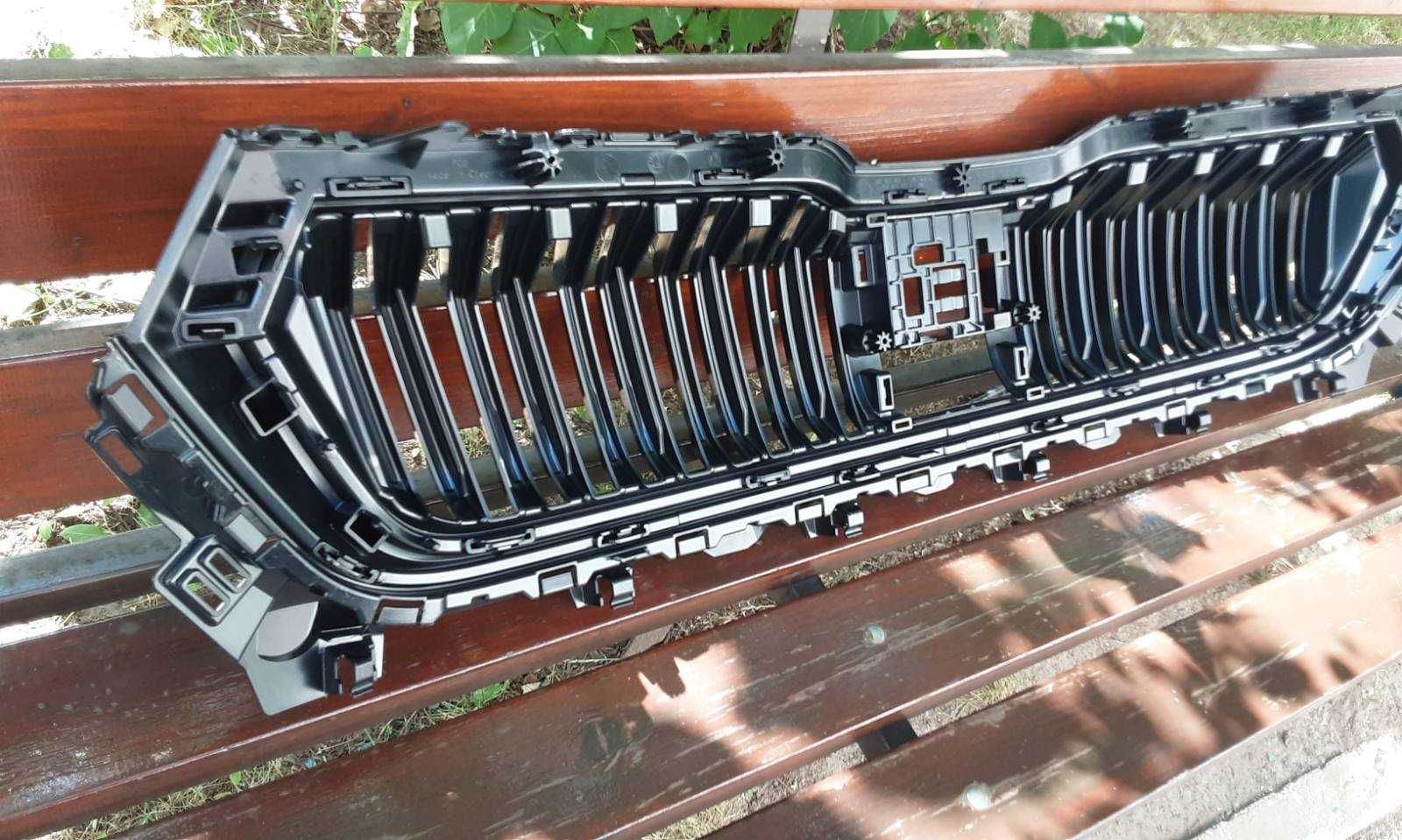 Решітка радіаторів Skoda Kodiaq  2021-2023 рестайлінг