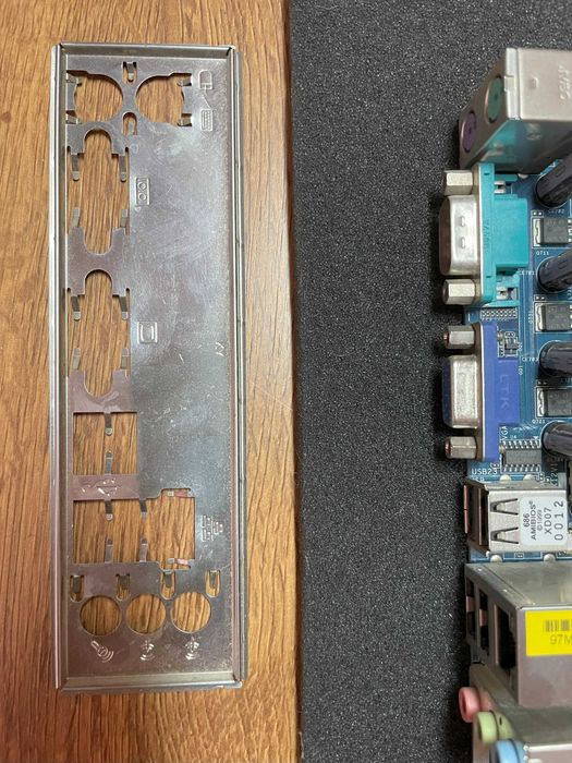 Комплект AsRock G31M-S + E5400 + DDR2