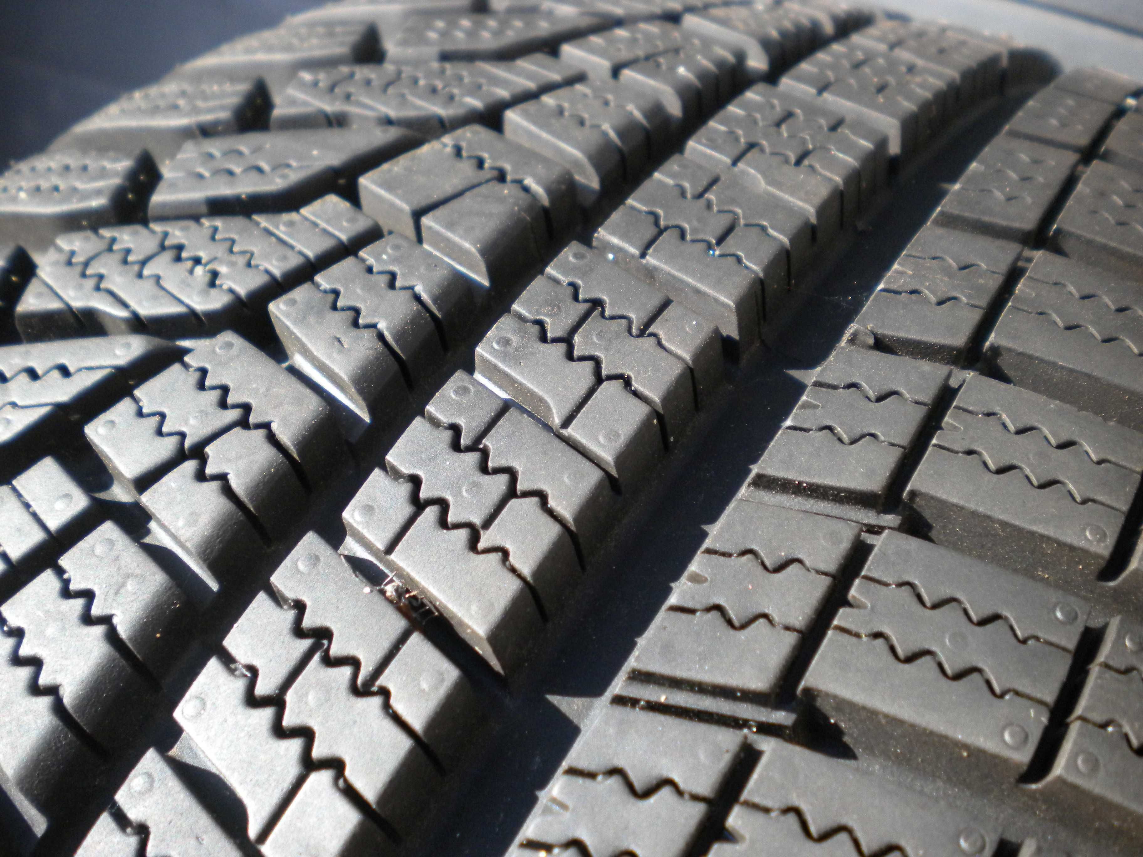 ! Koła zimowe 17 4x108 Fabryczne Opel Corsa F Jak Nowe