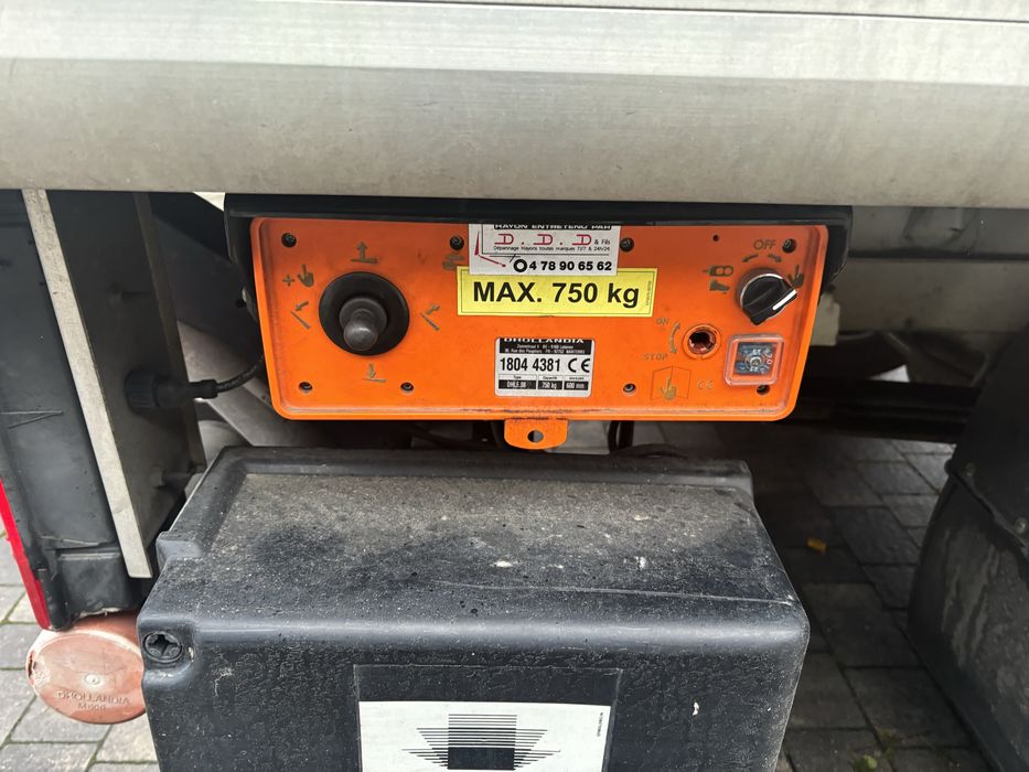 Zabudowa kontener z windą dhollandia crafter sprinter man tge