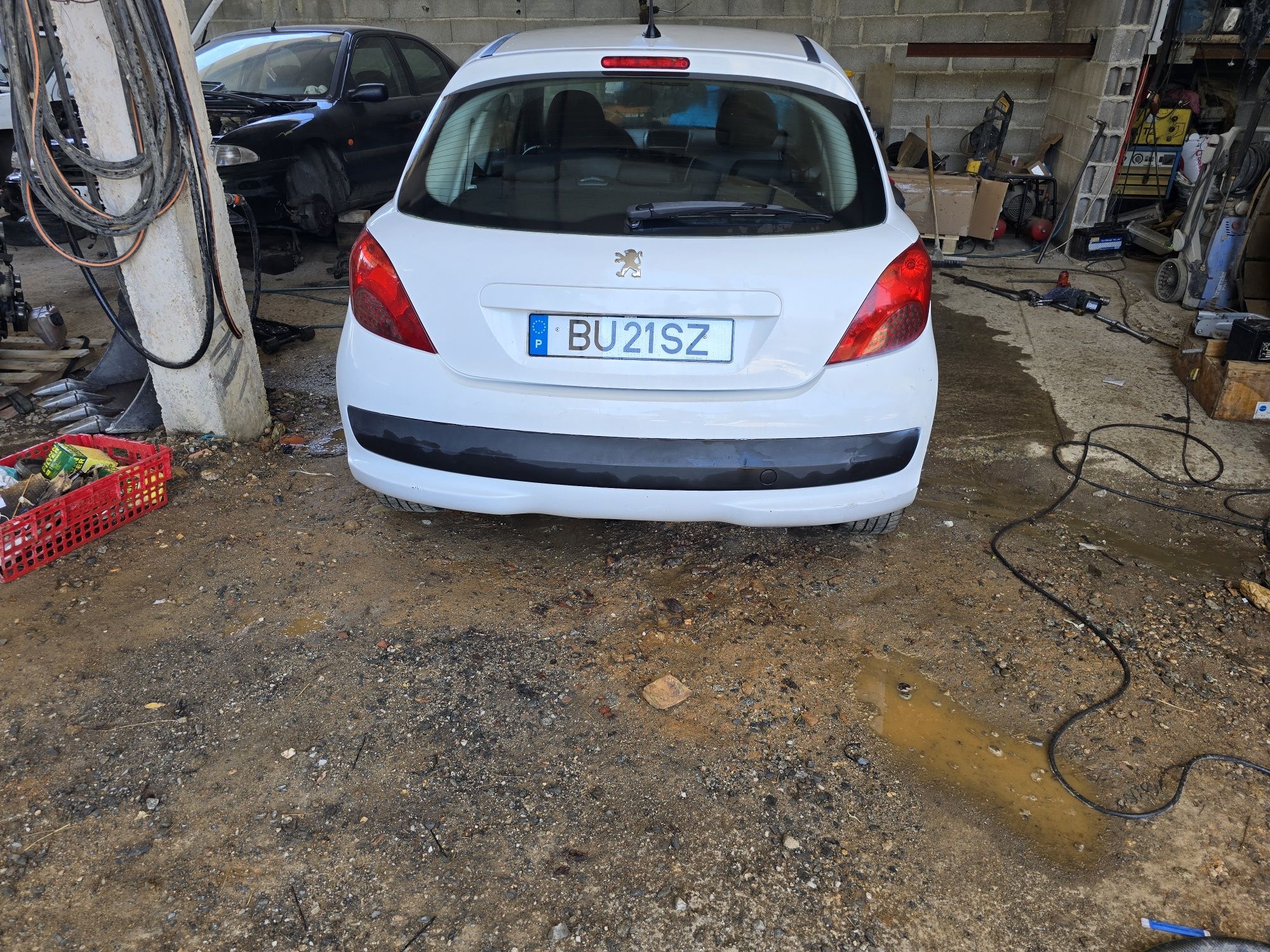 Peugeot 207   1.4HDI 5 lugares