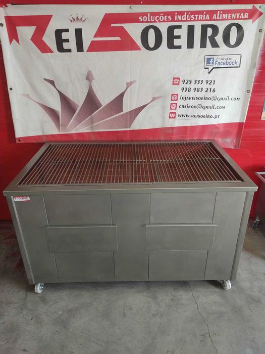 CHURRASQUEIRA INOX A CARVÃO (1500x900x950mm) - Valor c/ IVA