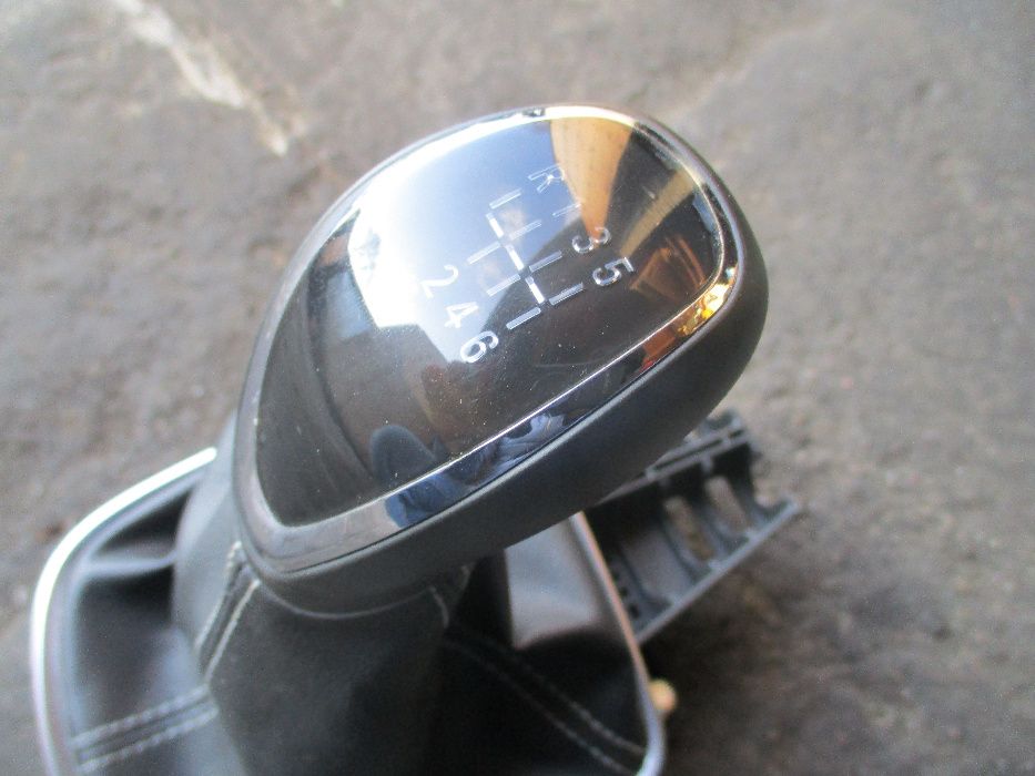Opel Astra K V gałka lewarek zmiany biegów 6 b idealny