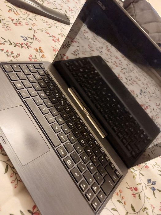 Asus portátil híbrido