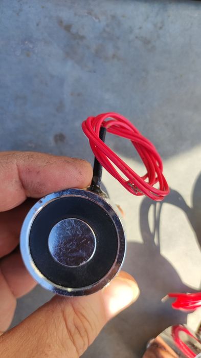 Електромагніт 12 В, 30 кг Діаметр 40, висота 20 мм