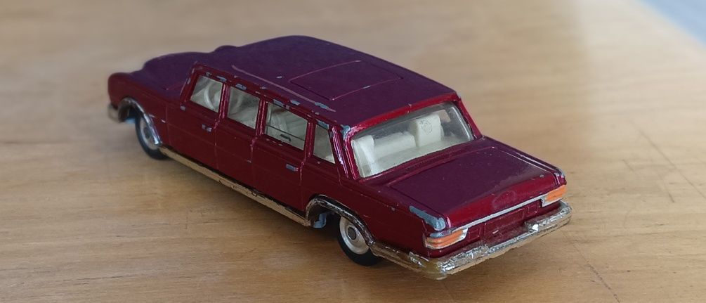 Mercedes-Benz 600 Pullman Ref #246 Corgi Toys