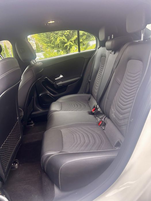 Piekny Mercedes A klasa Automat2018 r disel  podsufitka Black