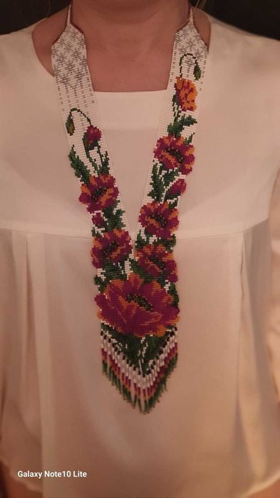 Стильні прикраси з бісеру Бижутерия