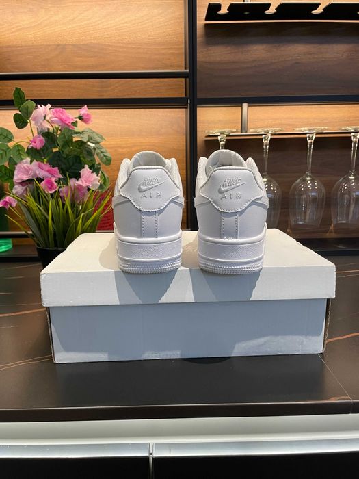 White\Powietrze*DamskieNikeAIrJordan1Travis UnisexTrampki3Pary