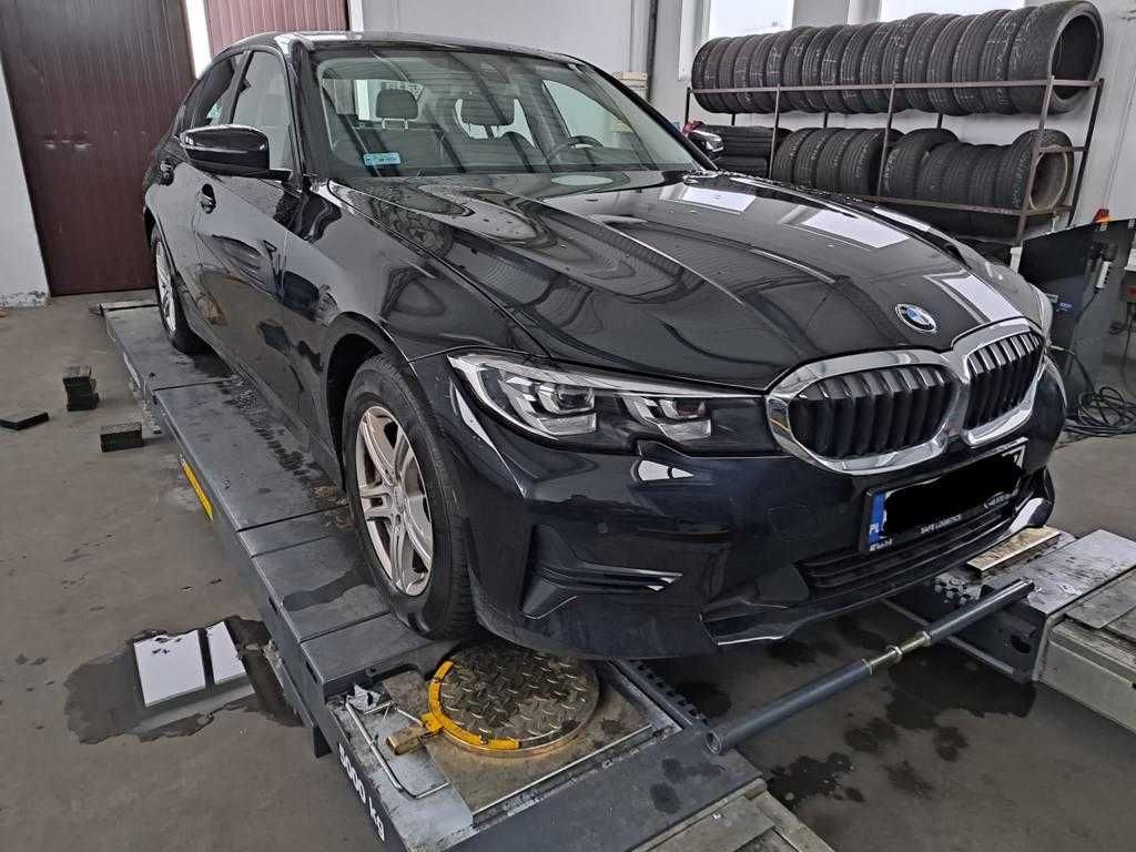 BMW 318D - wynajem już od 179 zł za dobę