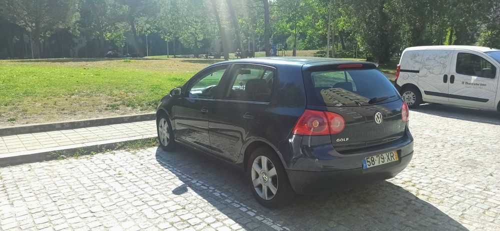 VW Golf 5 FSI 2004 - Azul-escuro - 191.000km
