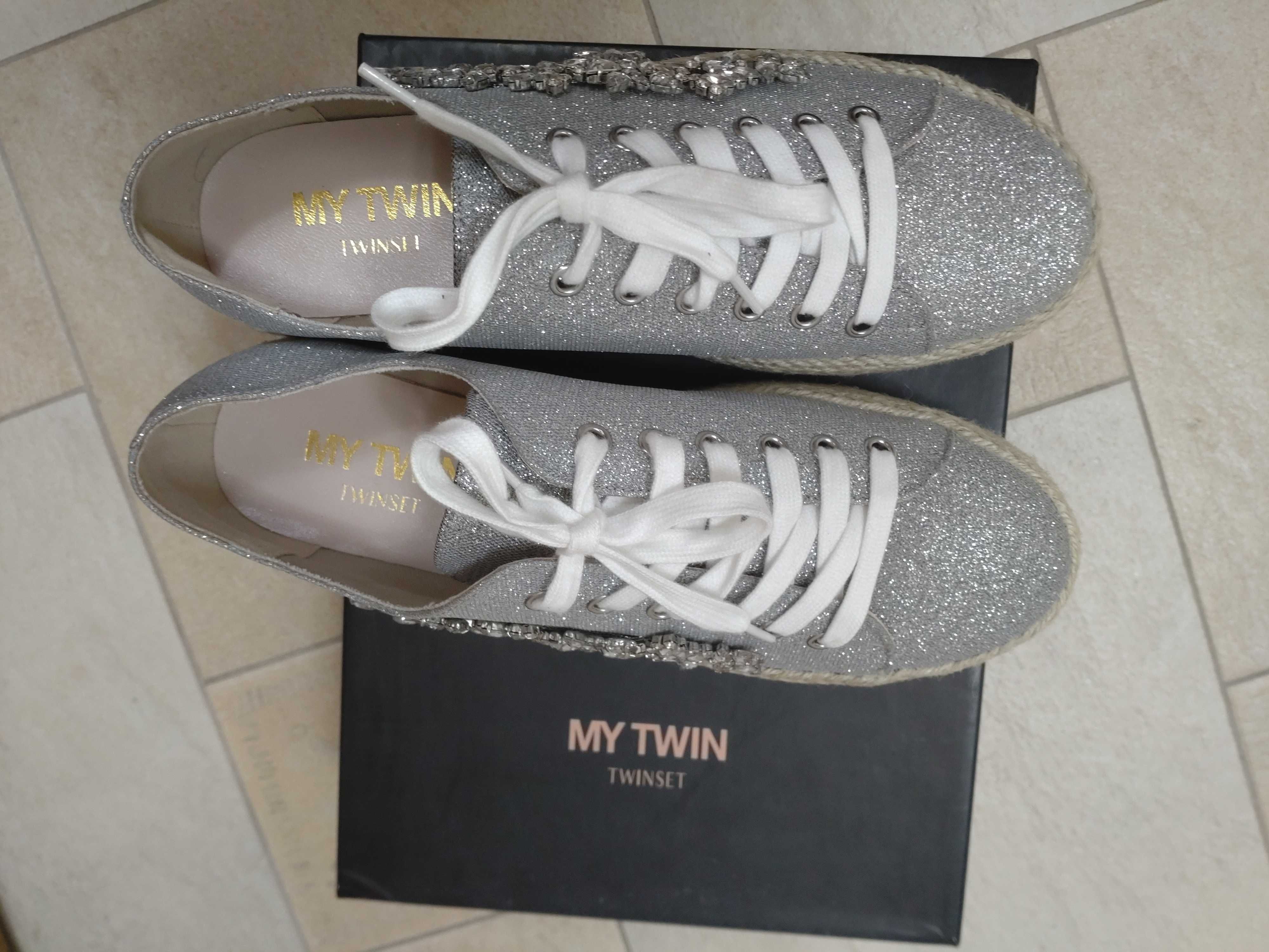Brokatowe srebrne Trampki TWINSET w rozmiarze 40.