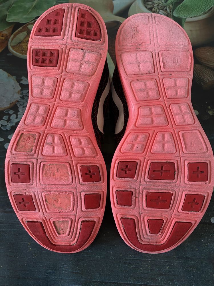Орігинальни Крассовки Nike Lunar Tempo Орігинал  40.5р.