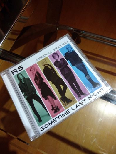 Saco oficial da "Louder Tour" dos R5 + Oferta de CD NOVO