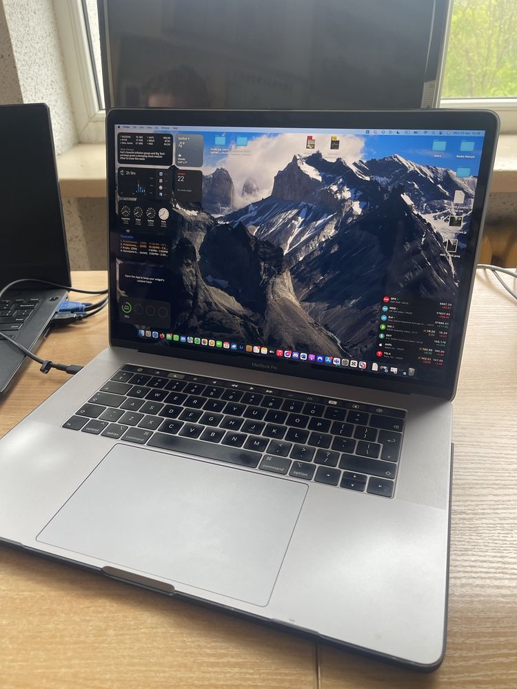 Laptop Apple Macbook Pro | 2019 15 Cali | i9 | 32/512 Radeon 560X