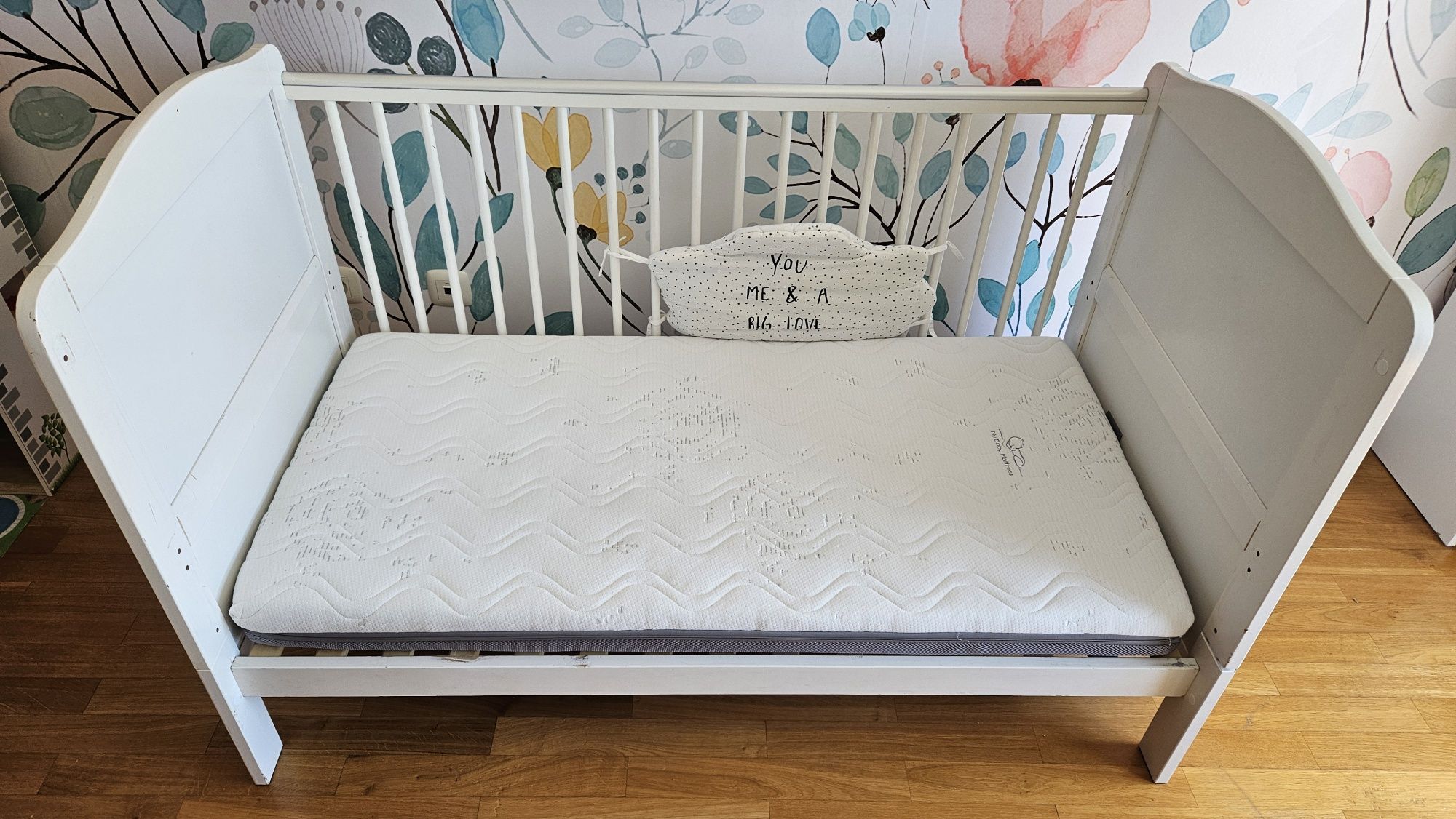 Cama de grades 140x70cm com colchão