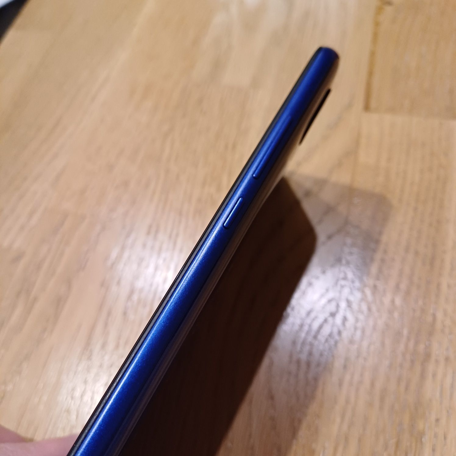 Смартфон Xiaomi Redmi 7. Память 2/16. Официал. Отличное состояние.