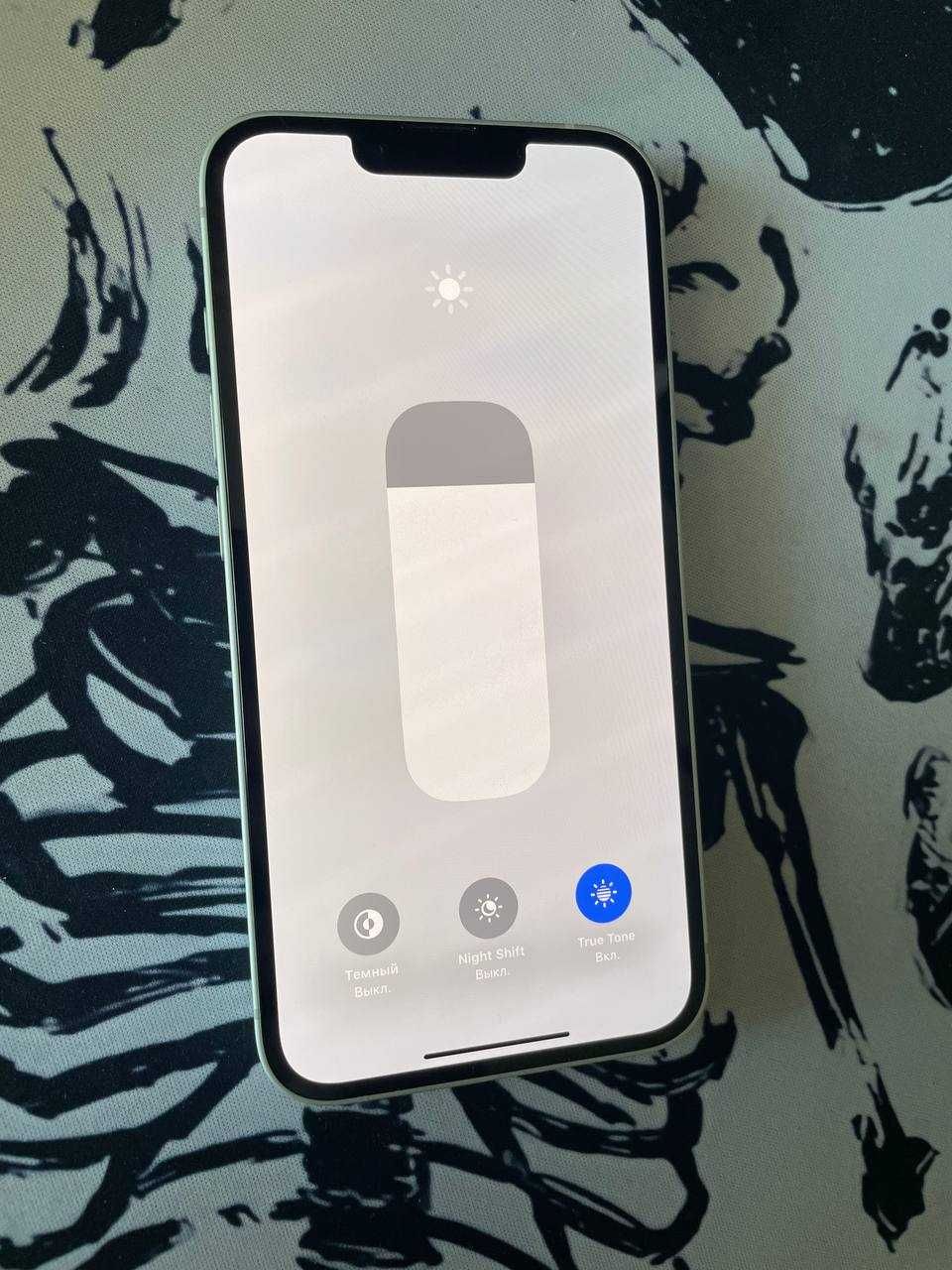 iPhone 16e 128GB White