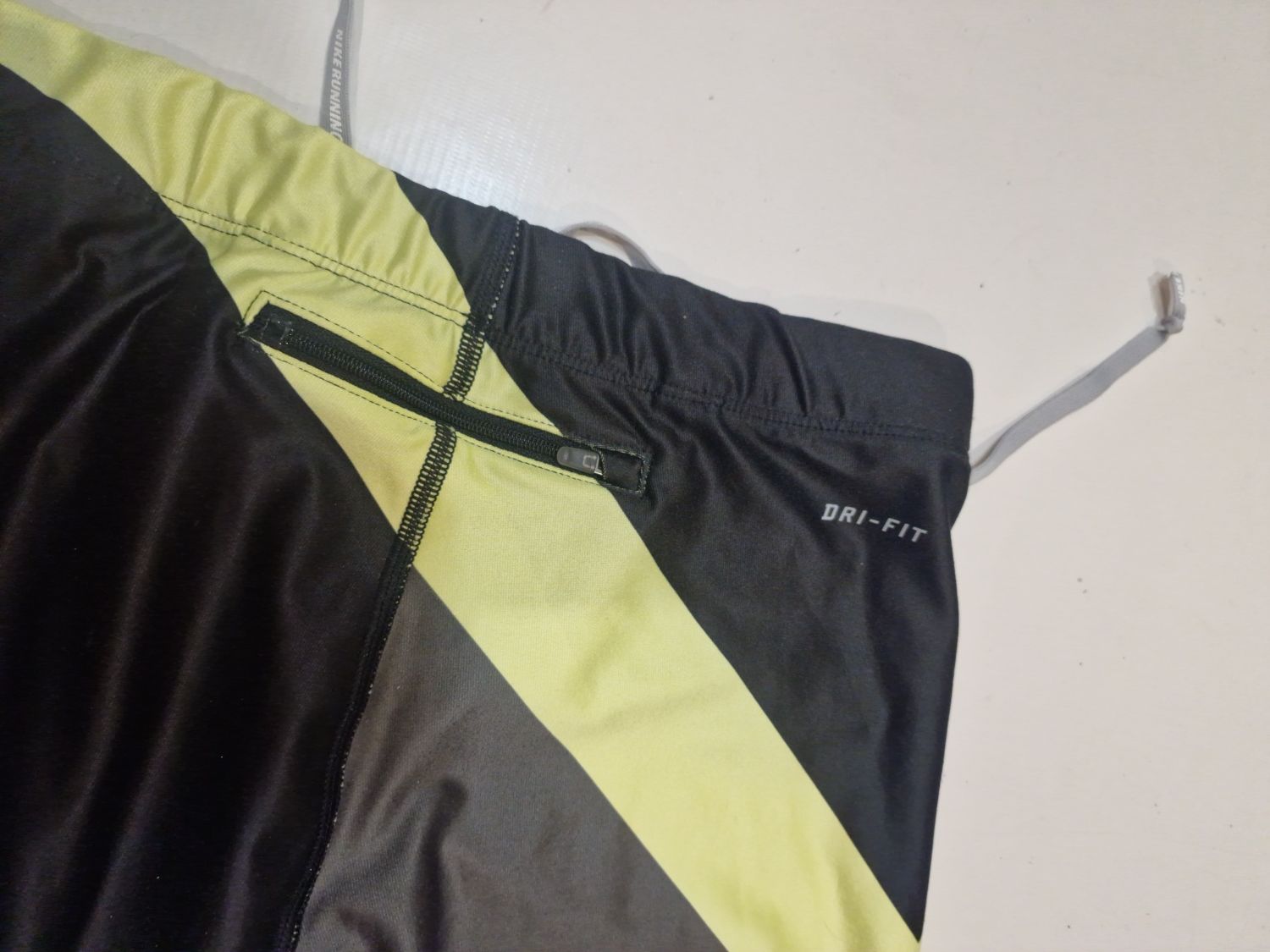 Legginsy Nike Dri Fitt kompresyjna rajstopy spodnie getry roz,S,36,