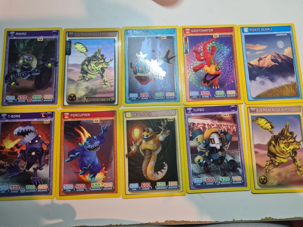 Vendo cartas INVIZIMALS a 0.05€ cada