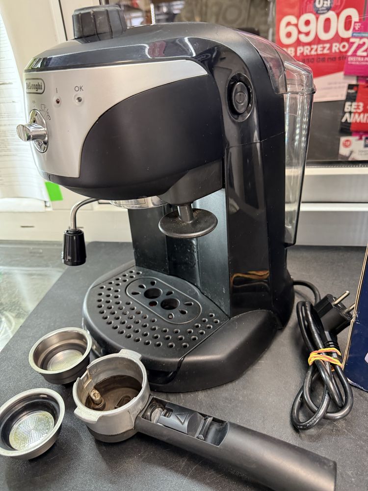 Ekspres do kawy DeLonghi kolbowy, 100% sprawny