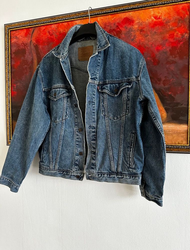 Винтажная джинсовая куртка Levis оригинал ( размер М )
