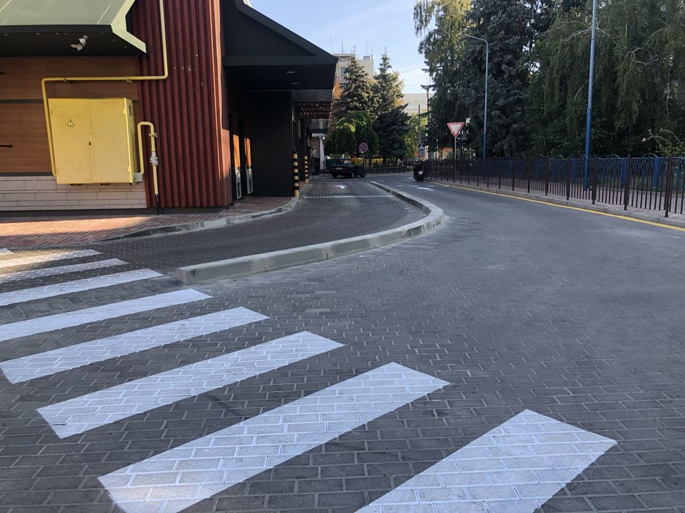 Укладання тротуарної плитки Укладка тротуарной плитки фем