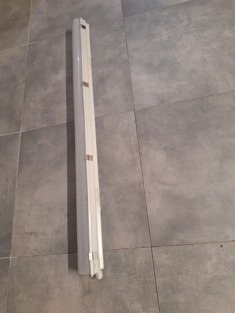 Lampa oprawa hermetyczna