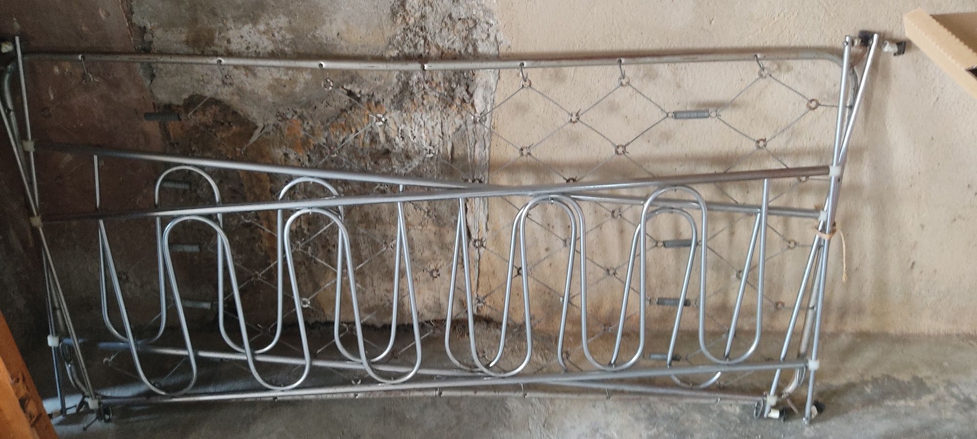 Cama de criança metal 1,32 x 0,70