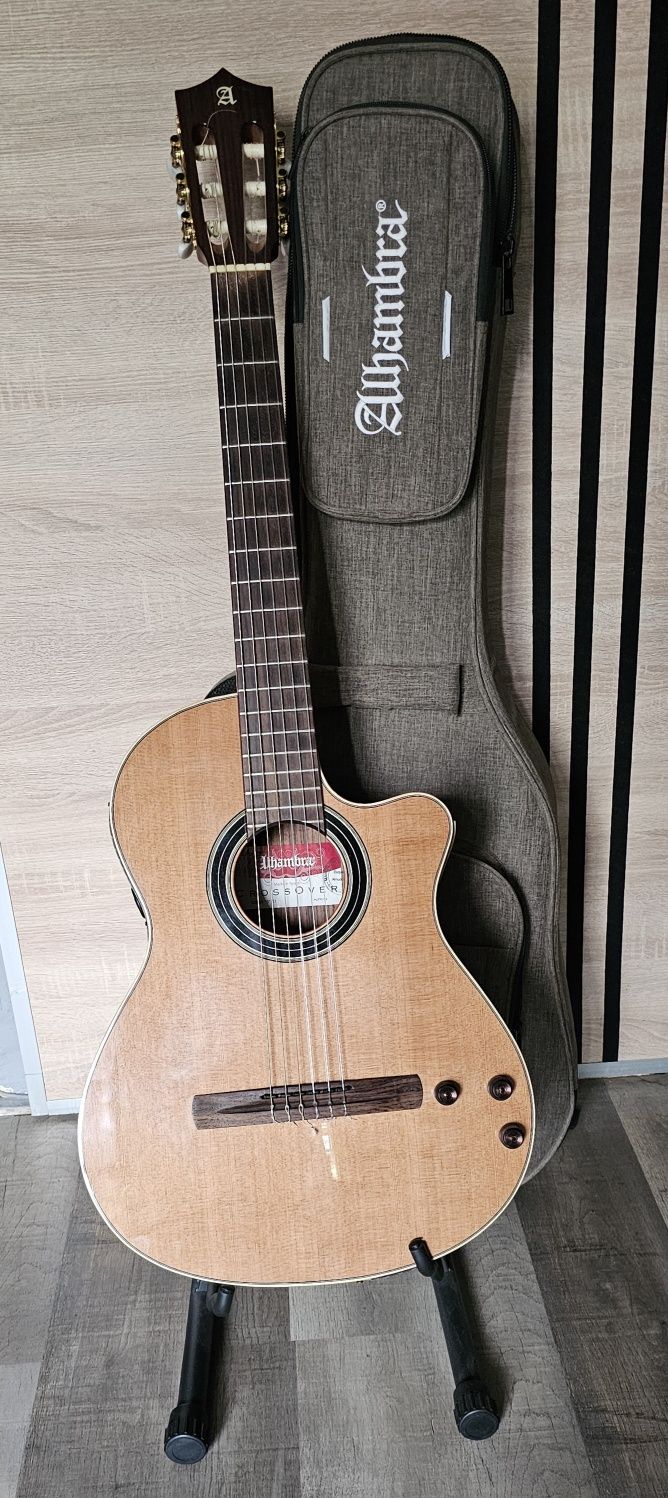 Sprzedam gitarę Alhambra Crossover