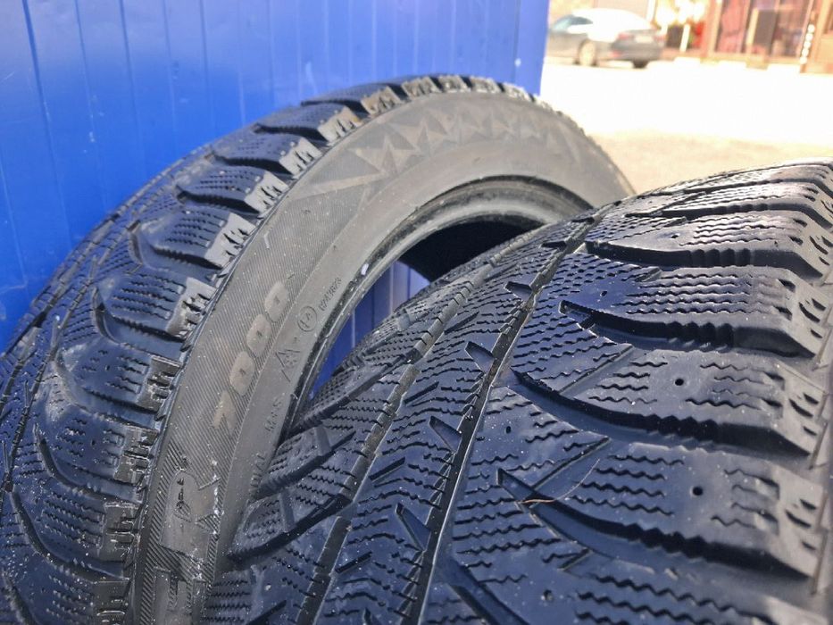 Шини зимові 255/45 R18