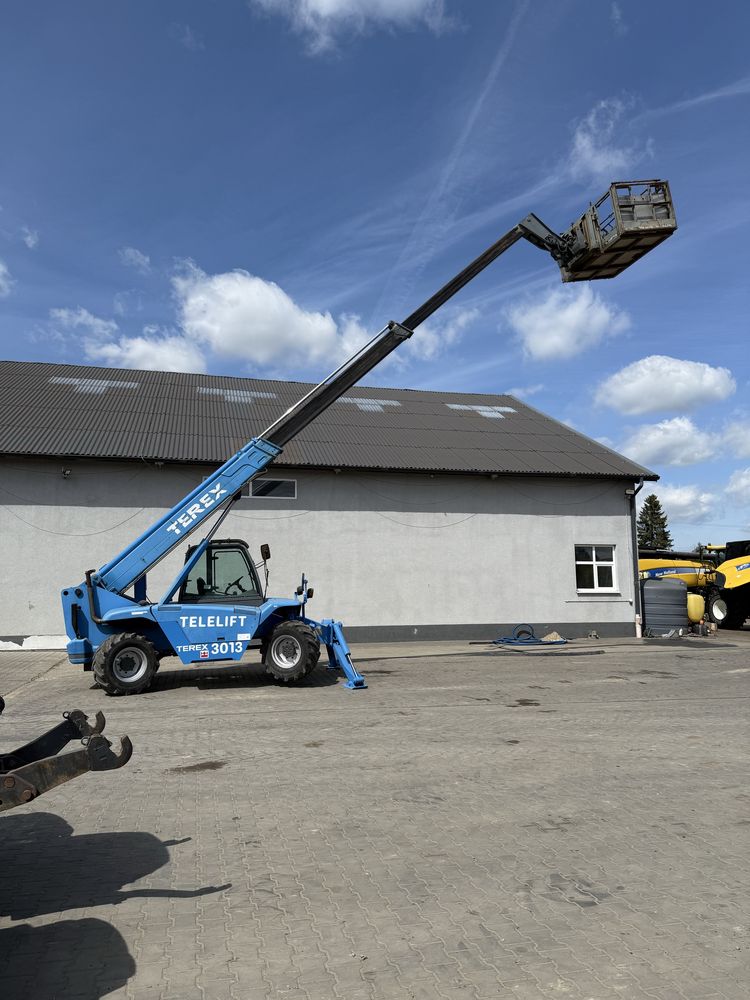 Ładowarla teleskopowa Terex 3013 budowlana z osprzętem