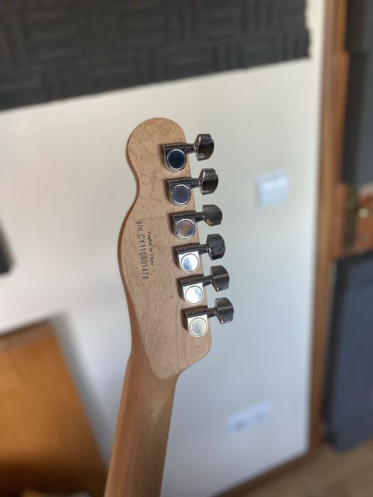 Squier Telecaster + Amplifcador Kustom Dart 10FX + Acessórios