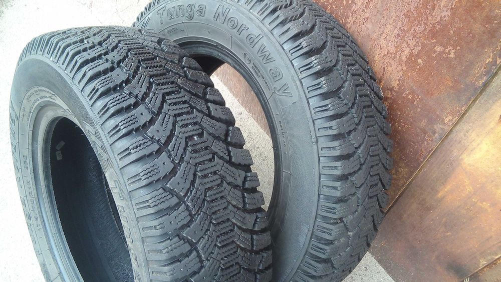 Продам б/у зимнюю резина 175*70 R13 2шт