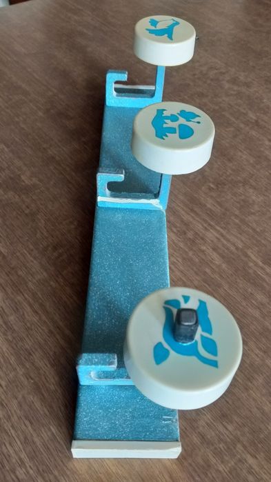 Вішалка для одягу