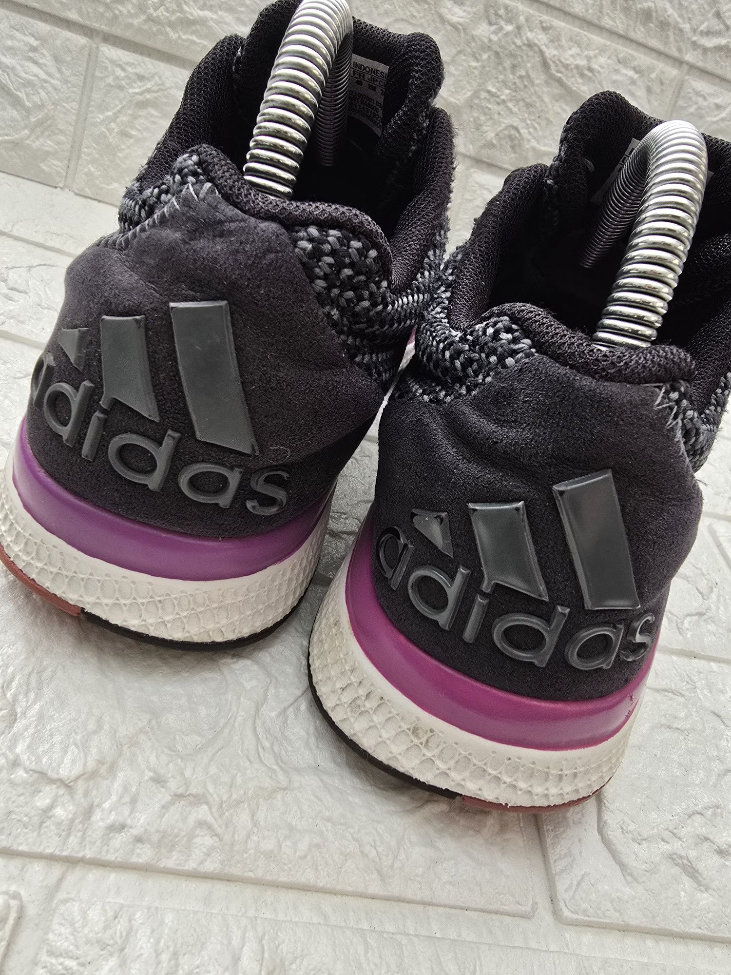 Adidas Mana Bounce r.40