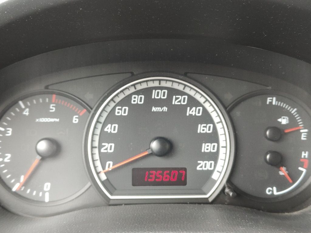 Suzuki Swift - 1.3.DDIS . Niski przebieg. Garażowany