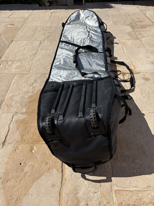 Capa Dakine para transporte de varias pranchas de surf