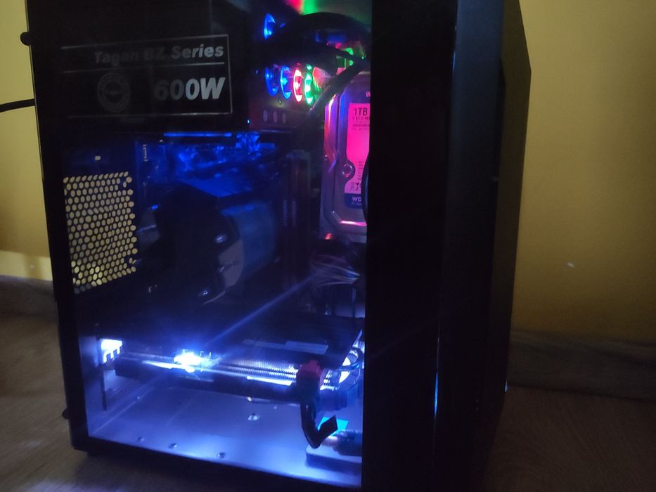 Komputer do gier RGB Intel i5 16GB RTX 2060 SSD 512GB