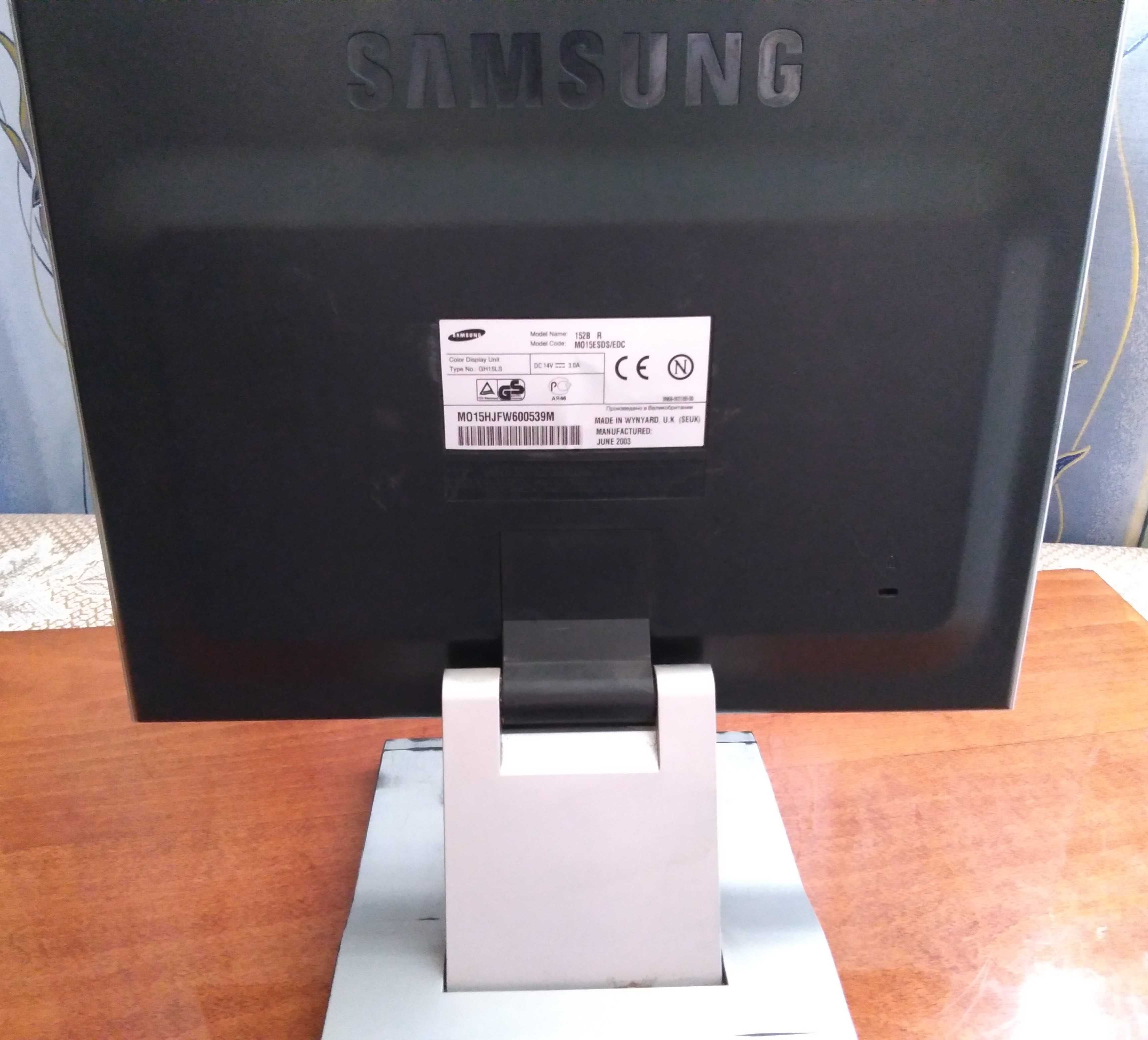 Монитор Samsung SyncMaster 152B