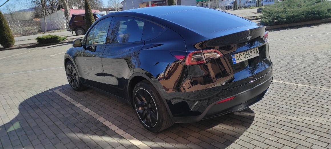 Tesla model y Тесла модел У