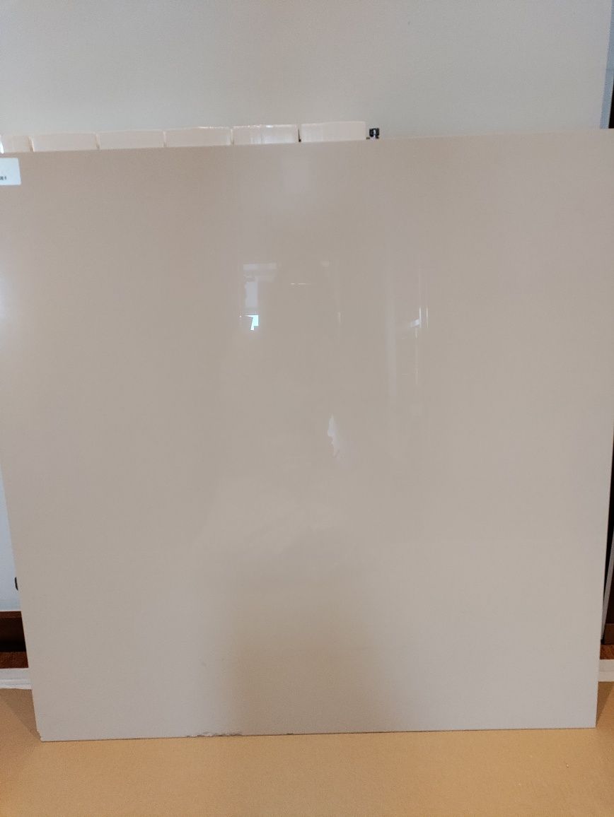 Cerâmica marca roca de 1a Heros white 80*80 resto de obra