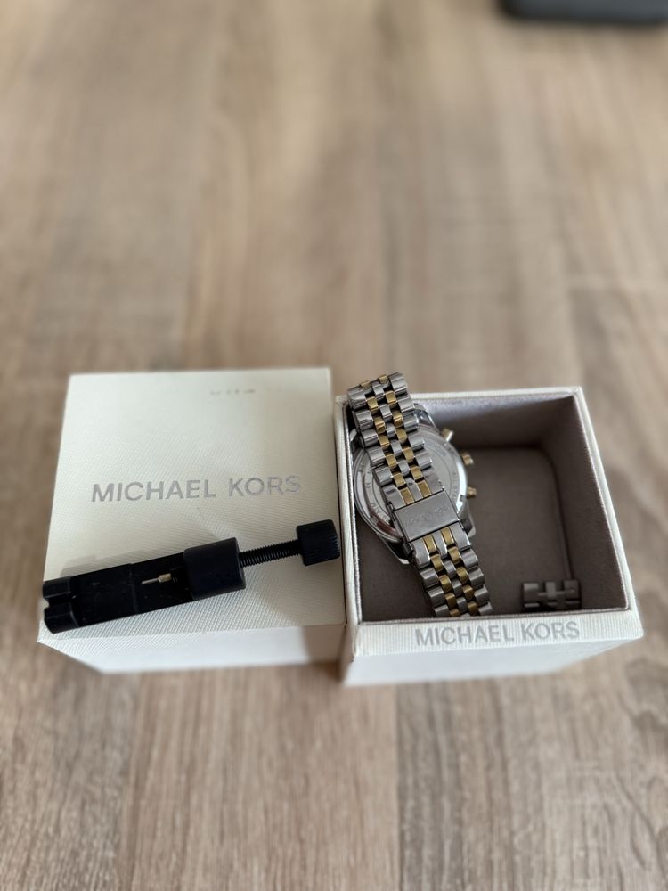 Продам годинник Michael Kors