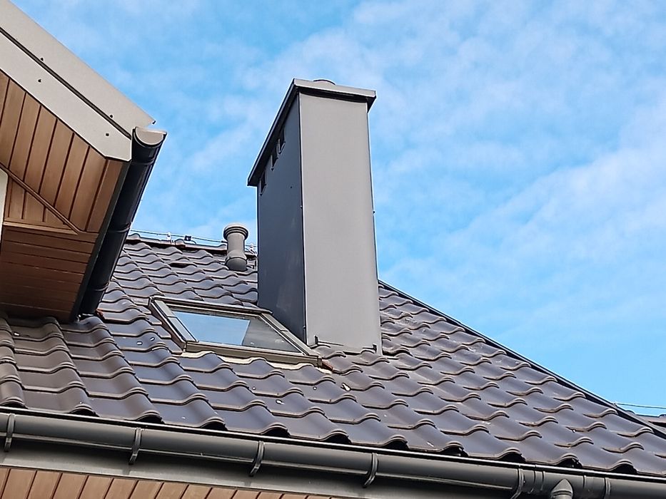 Okucia opierzenie komina , obróbki blacharskie ,