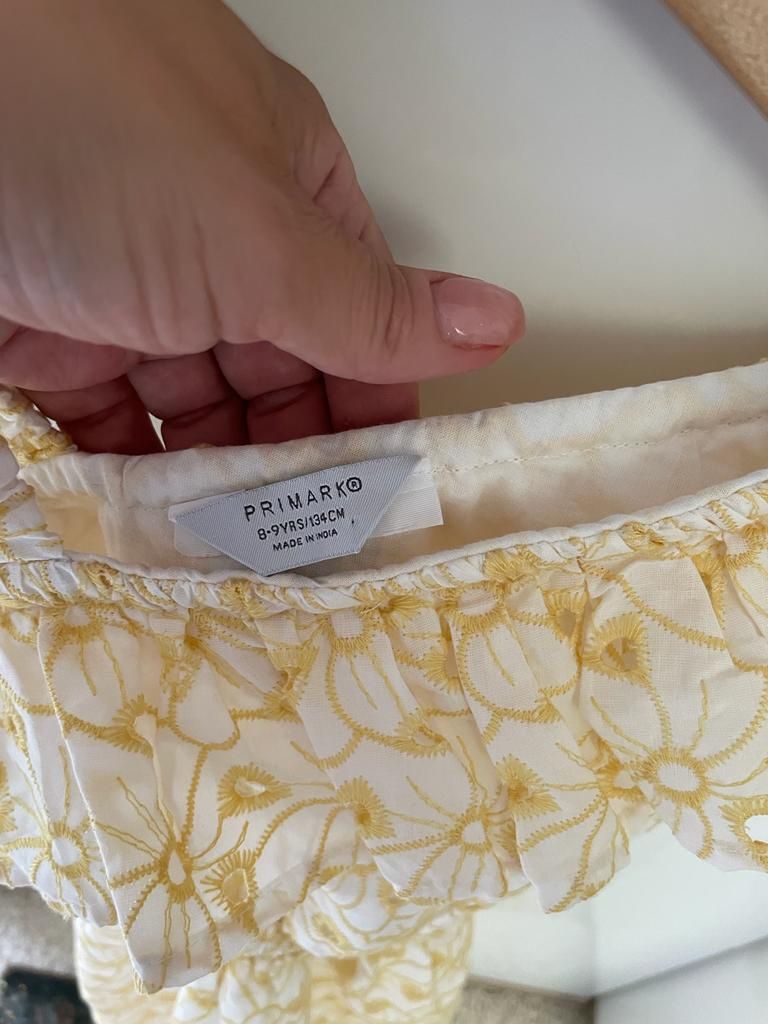 Elegancka sukienka dla dziewczynki Primark 134