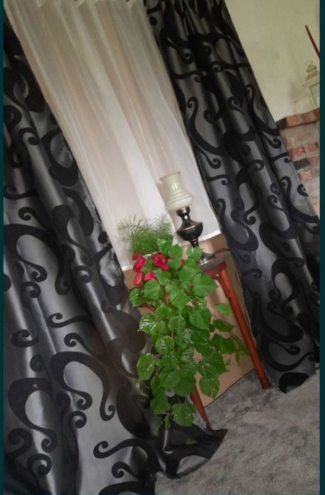 Materiał tapicerski czarnosiwy