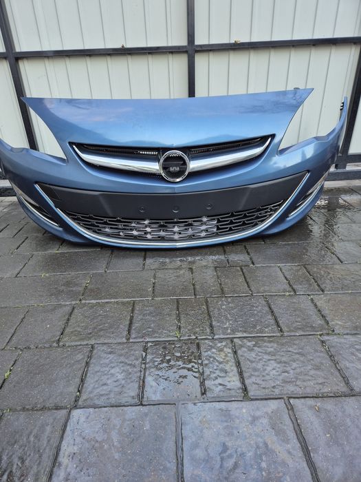 Zderzak przód przedni Opel Astra J lift IV rok 15 kod Z22S