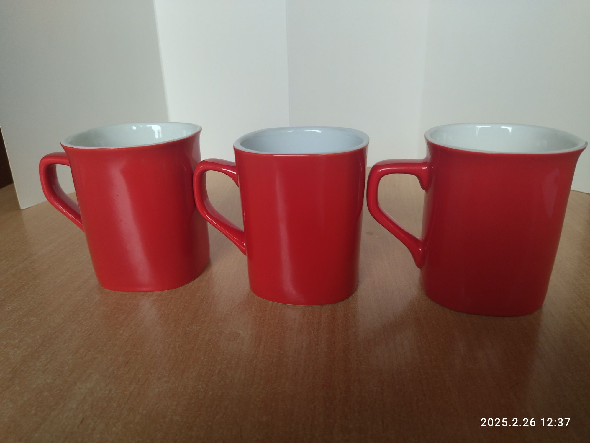 Kultowe kubki NESCAFE