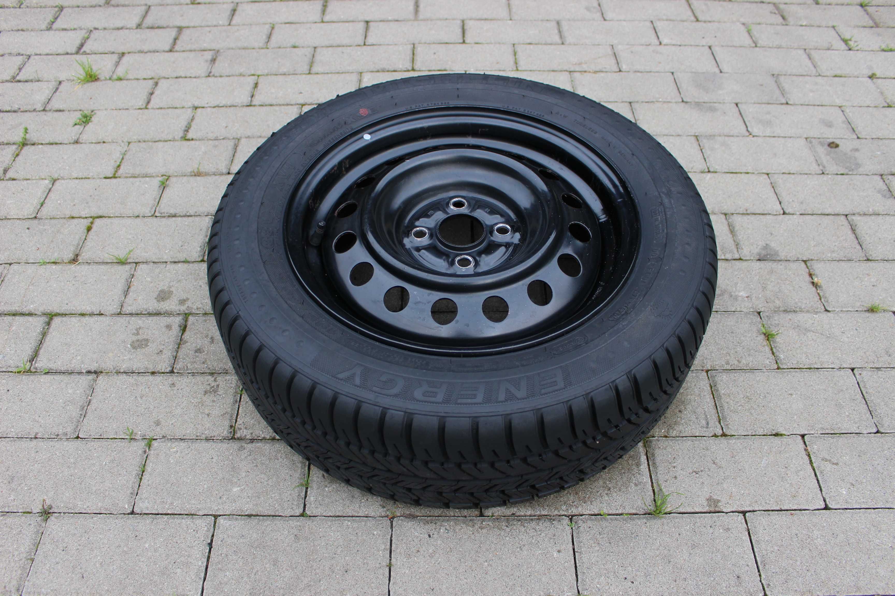 Koło zapasowe TOYOTA 4x100 felga 15", opona MICHELIN 195/60R15